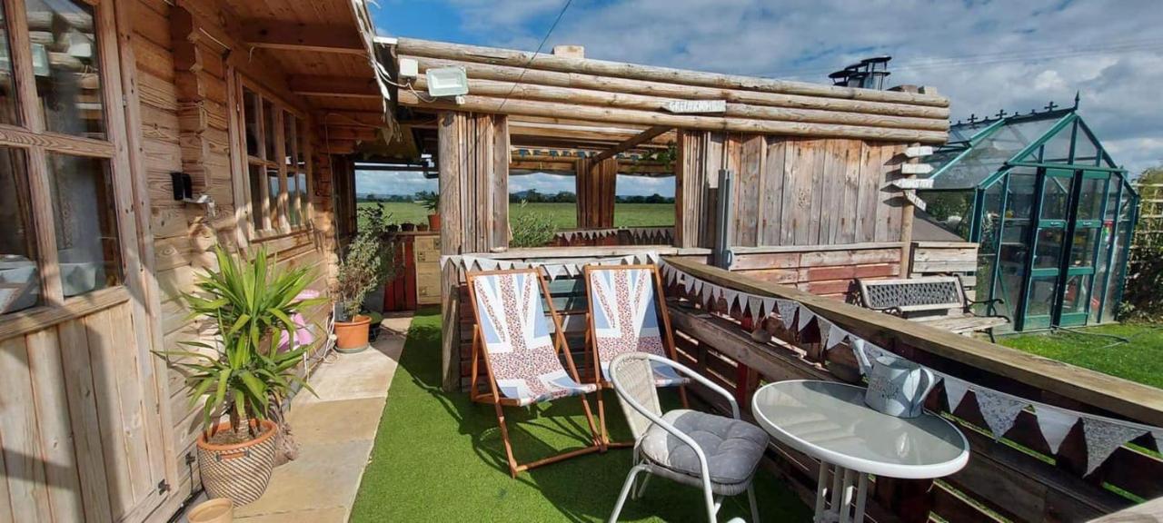 The Retreat Hotel Hornblotton Exterior foto